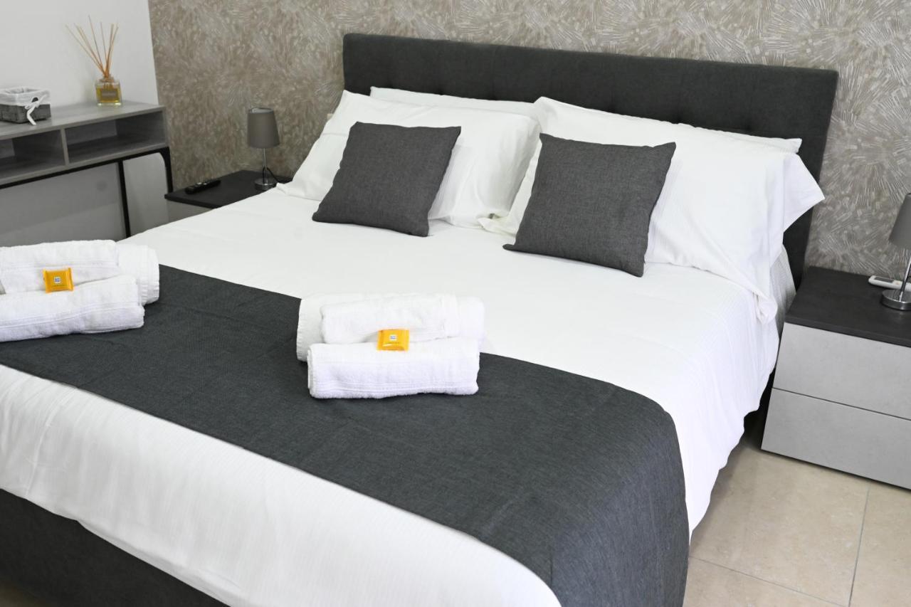 Solymar B&B Napels Buitenkant foto