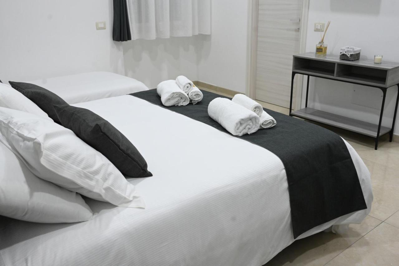 Solymar B&B Napels Buitenkant foto