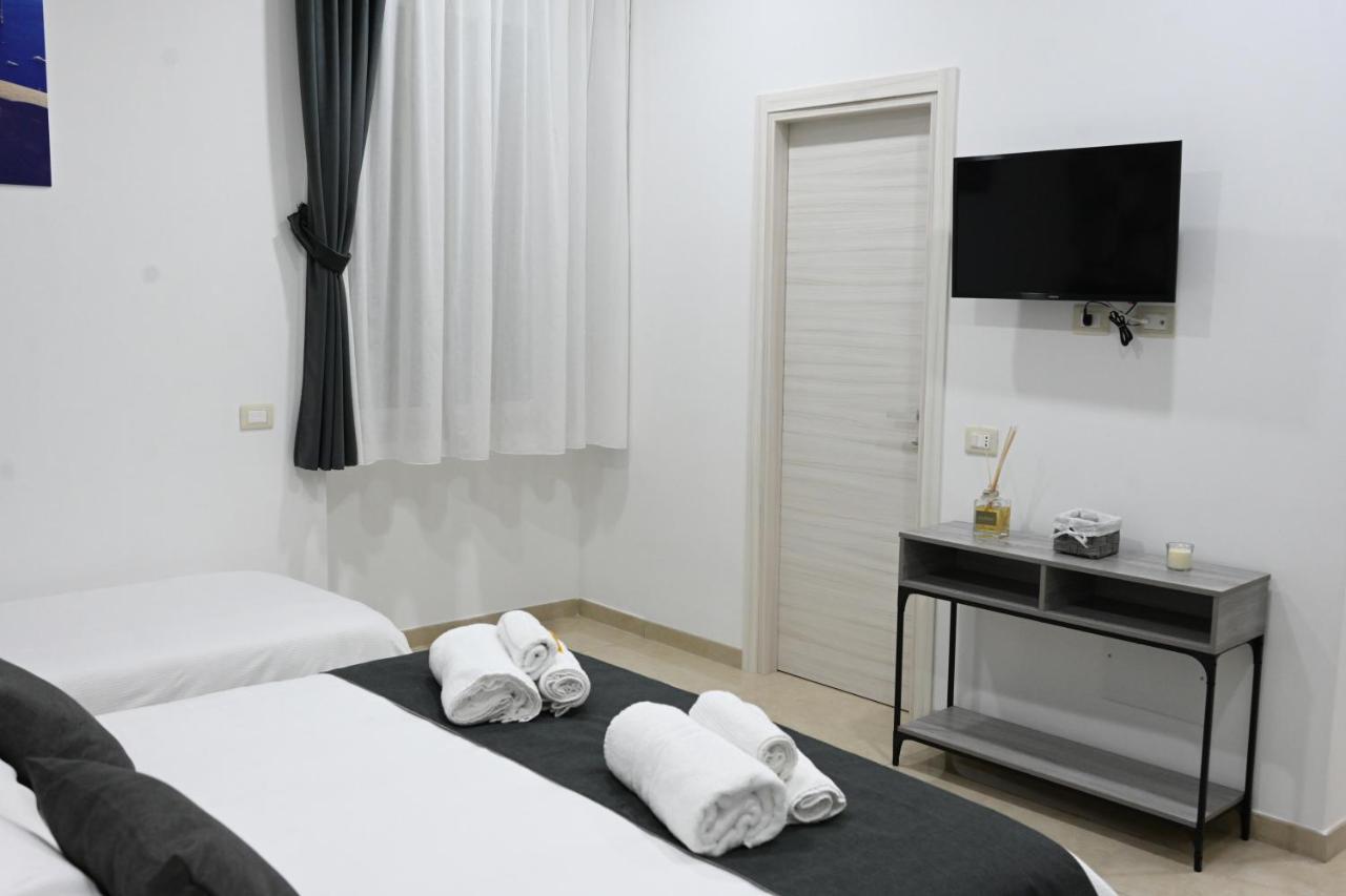 Solymar B&B Napels Buitenkant foto